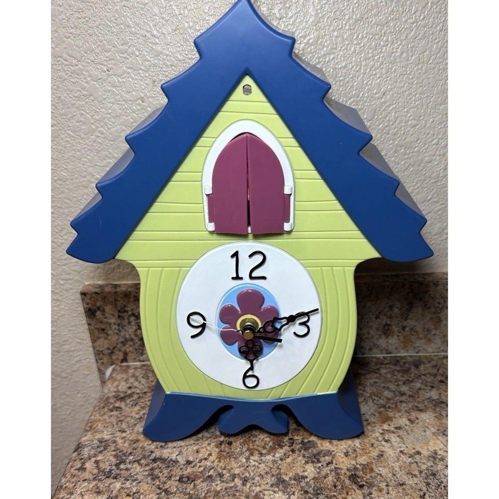 Rare‎ Xanadoo Gifts Meowing Cat Cuckoo Clock For Parts